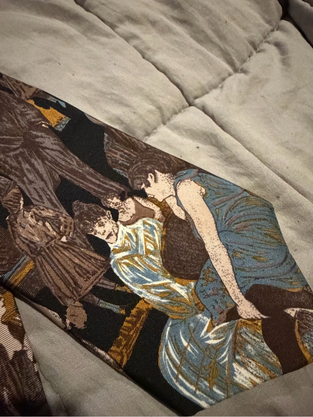 Men's Artistic Patterned Tie in Brown and Gold